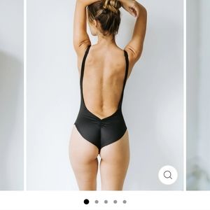 Londre Sexy and Sleek One Piece Swimsuit